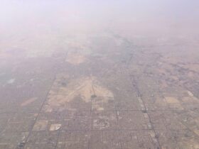 Vista aérea del aeropuerto internacional Rey Khalid de Riad, fotografiado en 2015. Imagen de archivo, no corresponde a los ataques de octubre de 2026.