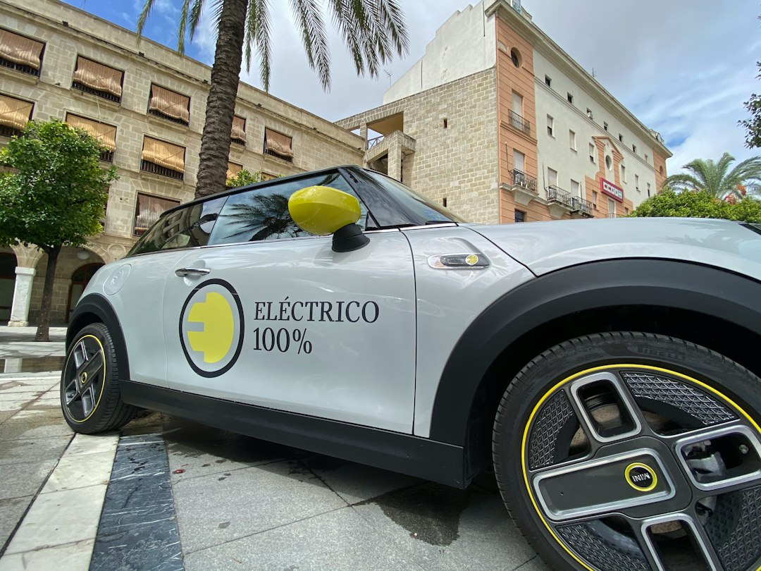 Vehículo eléctrico en España dentro del programa de ayudas Auto+