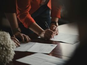 Documentación empresarial y contratos