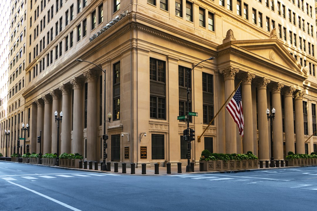 Edificio de un banco de la Reserva Federal en Estados Unidos