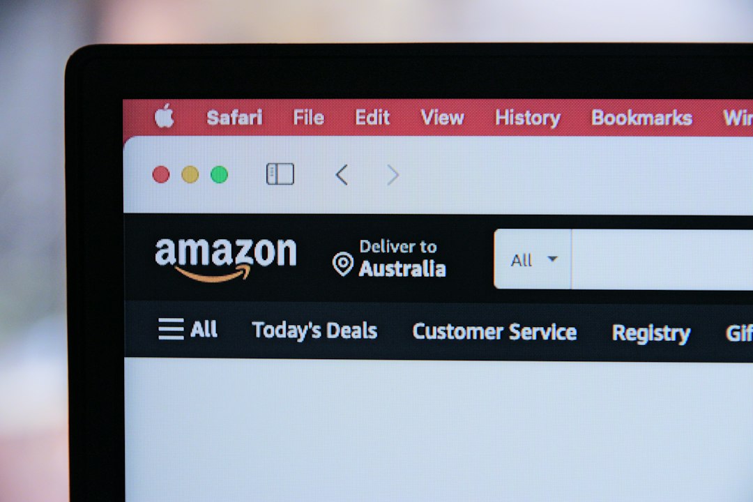 Logotipo de Amazon en una pantalla