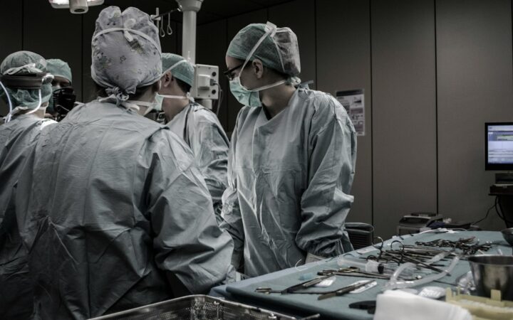 Quirófano equipado para cirugía ambulatoria