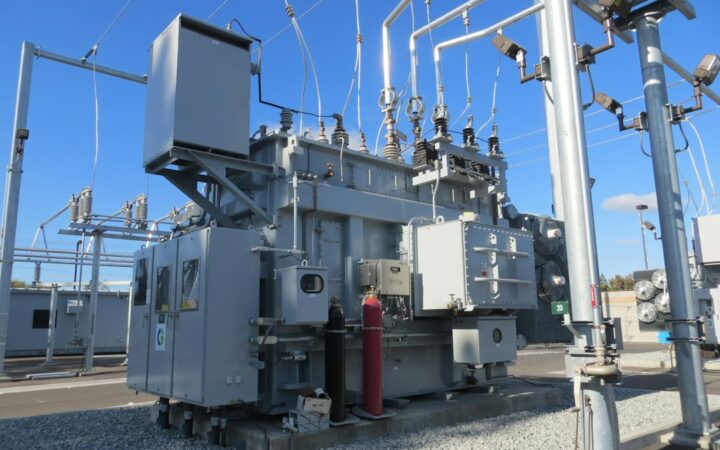 Subestación eléctrica que abastece infraestructuras de gran consumo