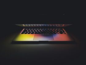 Una de cada tres empresas españolas ya usa inteligencia artificial, pero la brecha digital sigue abierta