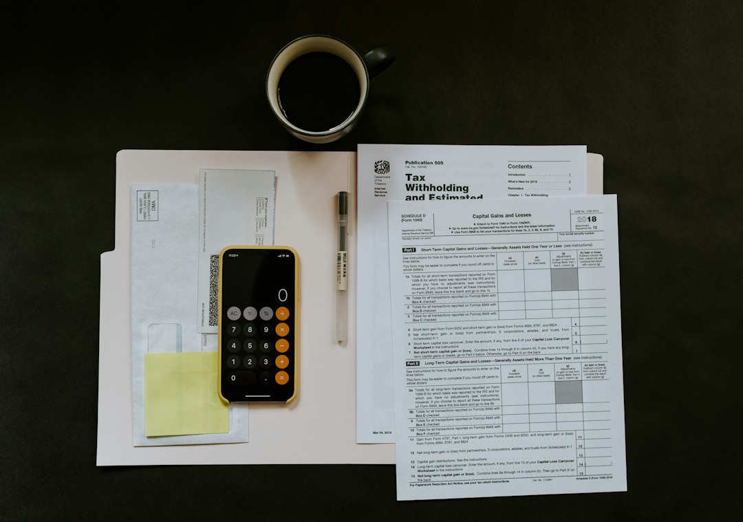 Documentación fiscal y certificado de retenciones