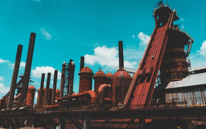 Instalaciones industriales estadounidenses en un análisis de Exxon y Chevron