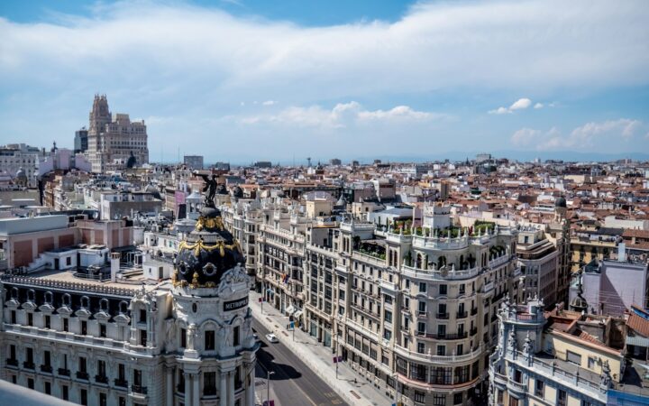 Edificio institucional y financiero en Madrid