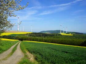 La eurozona resiste mejor el shock energético, pero el BCE avisa de que la ventaja no está garantizada