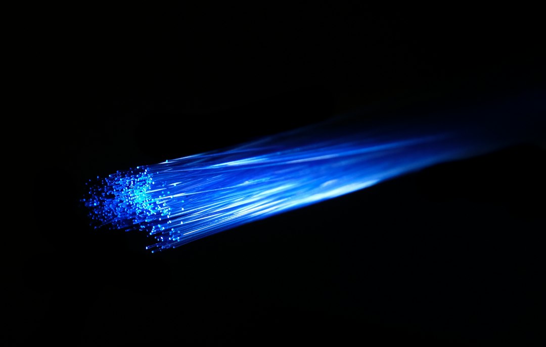 Telefónica y Liberty desafían al regulador británico por la compra de Netomnia valorada en 2.000 millones