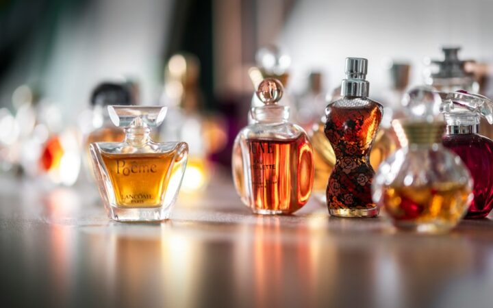 Mesa de trabajo para elaboración de perfumes