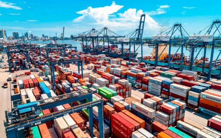 APEC pide coordinar políticas ante los desequilibrios globales: comercio abierto, deuda y divisas vuelven al centro