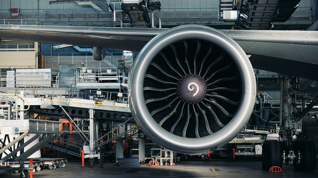 RTX eleva previsiones tras llevar su cartera a 340.000 millones: motores y defensa sostienen el crecimiento