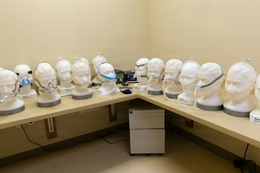 Equipos y mascarillas CPAP para tratar trastornos del sueño